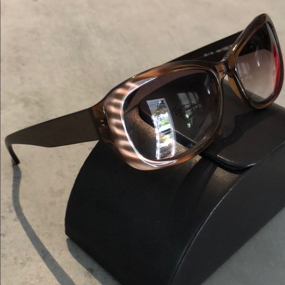 Vera Wang Sunglasses main image 5